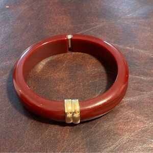 Avon vintage acrylic clamper style bangle bracelet